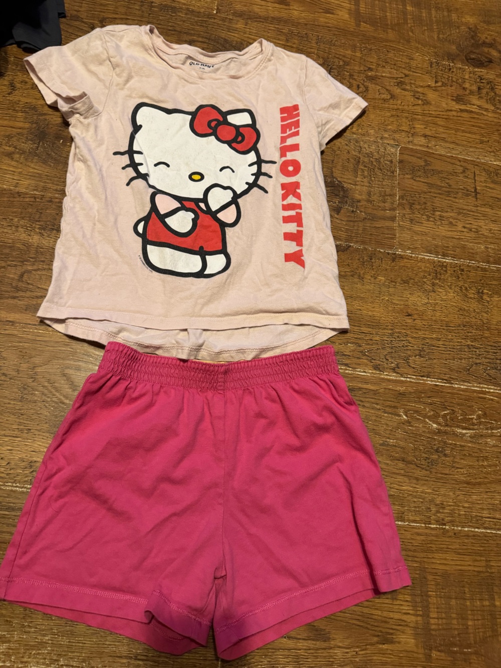 Hello kitty outfit girls 7-8